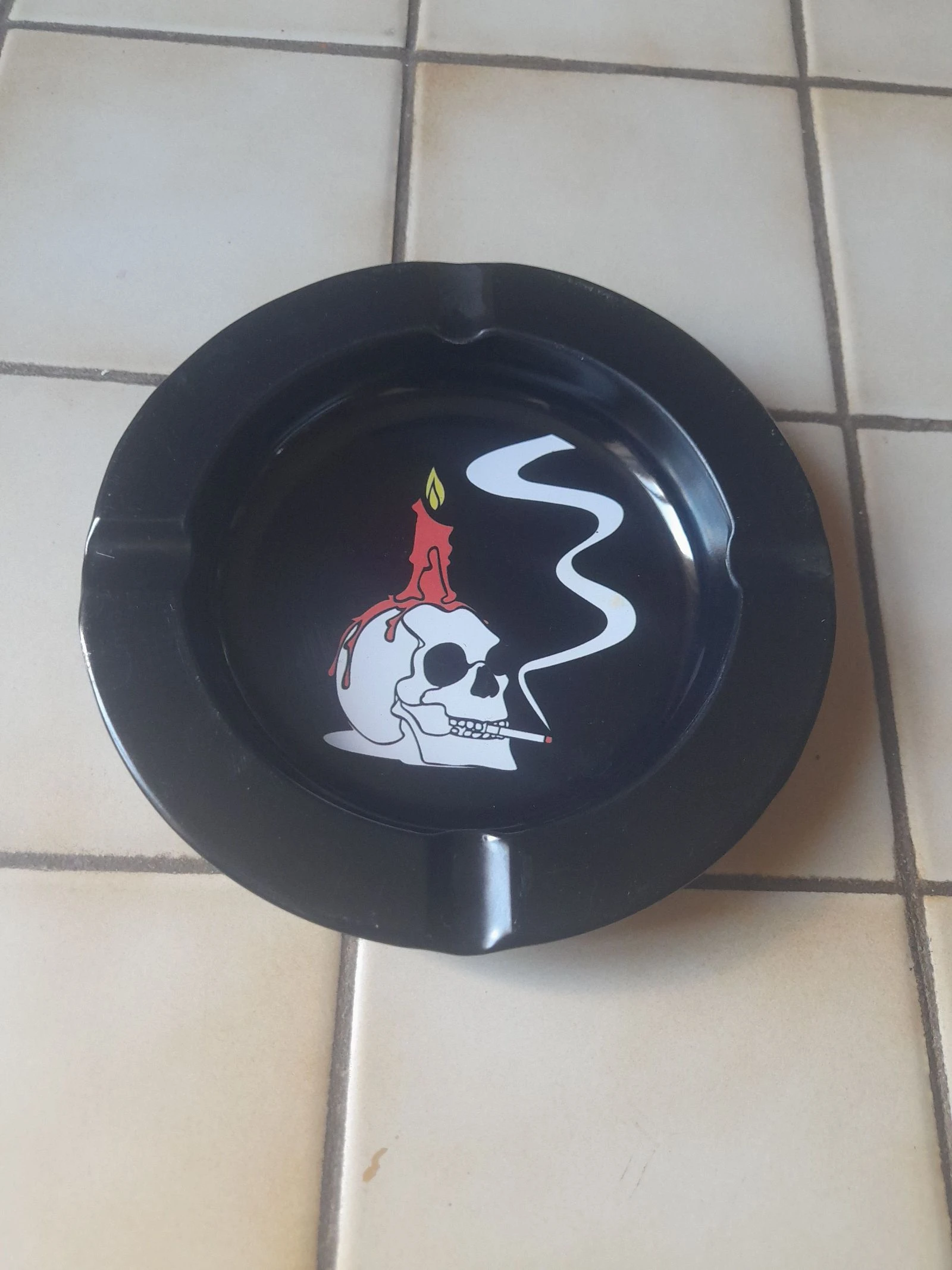 Cendrier motif pirate 